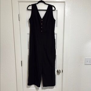 Elegant Black Sleeveless Jumpsuit